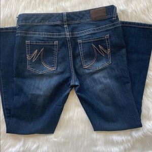 Maurices Jeans 9/10 short